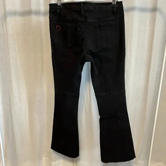 NWOT PHILOSOPHY Flared Black Red Heart Pocket Mid-Rise Denim Jeans, Size 10 - Picture 10 of 10